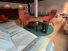 This "living room" in the D Lounge is a bit hidden from the main lounge, so I had it to myself on the last visit, even if the main part of the D Lounge was packed.    Maybe it's because that designer furniture doesn't suit everyone's taste.
