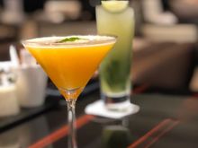 Cocktail hour from 18.00 till 20.00. All drinks are free, outside the happy hour you need to pay for alcohol.