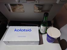 Aug 2022, A3609, economy - dinner box (unopened); Kokotos Estate – Roditis Savatiano