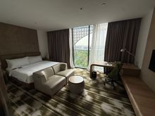 More than adequate 7th floor room.