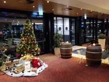 Entry to the Holiday Inn Express at Rümlang near Zurich, with pleasant Christmas decorations 