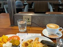 Pretty good food at the Plaza Premium Lounge at PHN