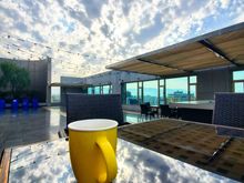 Rooftop coffee at the 4 points Sheraton. 