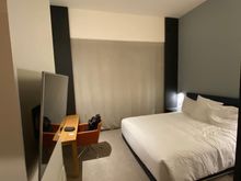 King bedroom 
