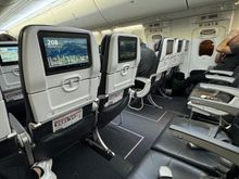 Basically no one on this flight