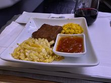 Smoked brisket with mac & cheese