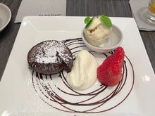 Flagship Dessert: Lava cake, Abit too sweet for my tastes….