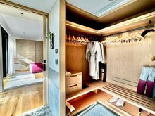 From closest to bedroom