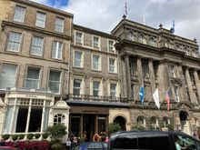 Left of the pillared building is the hotel's coffeeshop Burr & Co, the Club Intercontinental lounge is above it 