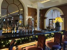 Lobby bar