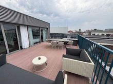 Pièce: the large terrace 