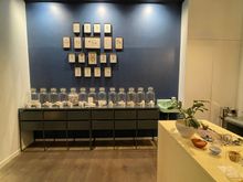I asked the hotel which loose tea leaf shops they recommended, and they provided the following: 1. Covent Garden Teas. 2. My Cup of Tea Ltd. 3. Whittard of Chelsea Oxford. I ended up choosing My Cup of Tea Ltd. 