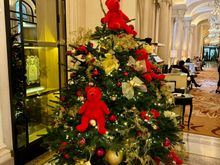 Plaza Athénée, Paris (Mini tree)