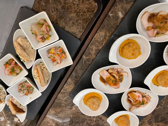 Club lounge offer at lobby