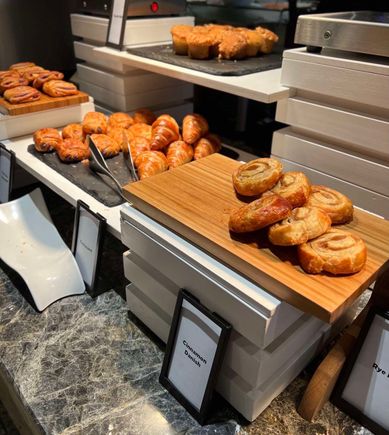 Olive Restaurant breakfast buffet