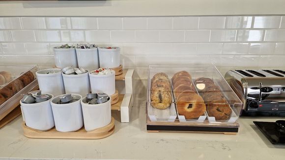 Signature bagles and stuffings. To be honest: fresh fruit, yoghurt and boiled eggs could make my day if I was staying in a basic motel.