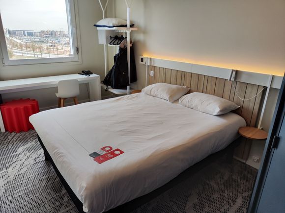 Room2