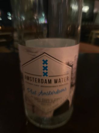 Good service in Amsterdam, even water here is Platinum water :D
But they dont know yet about Lumo. No Lumotic liquid on offer.