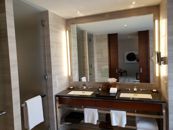 Bathroom in Room 1902