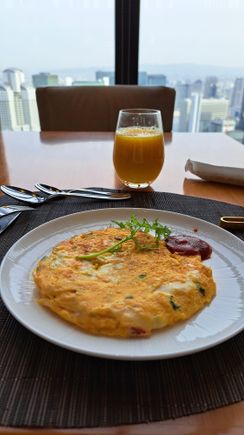 The made to order omelette at Atmos at breakfast ( very good). Executive lounge closed for breakfast)