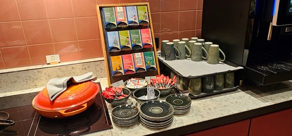 Pancakes and teas