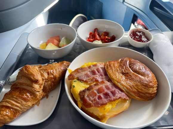 AMS - ATL - 0820 departure so bacon, egg and cheese on a croissant.  This was a preselect only option with the other options being an egg quiche and overnight oats.  I was happy with my choice.