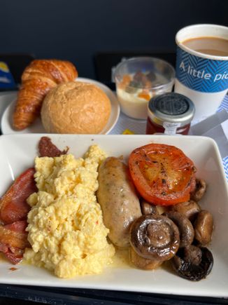 DUB-LHR BA833 03/09/22. Full English - only posting this as it was one of the better CE breakfast I’ve had. Eggs not too watery and everything else actually tasted decent. Other options were some sort of meat platter and a spinach tart. Crew excellent with orders taken on taxi out to runway and food delivered pretty much as the aircraft levelled out. 