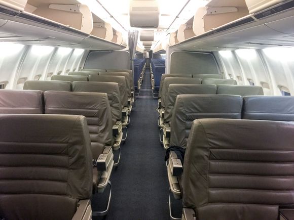 AA 757