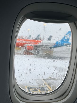 Packed house at the Pearson de-icing bays…