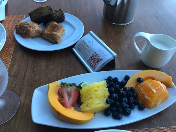 They bring a fruit plate and pasties to every table. All the fruit is sweet and delicious. We asked for more papaya and they were happy to bring a plate of just that.