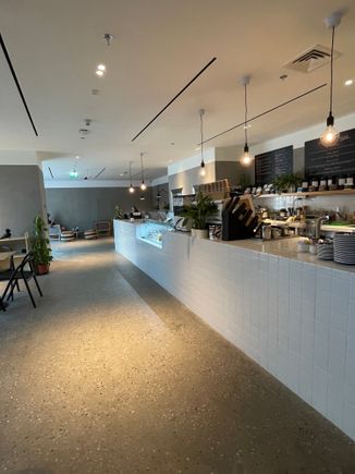 Restaurant / coffee