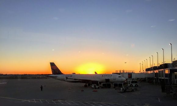 Delta Sunset. Don't recall where this is, it's an old one that I found.  Maybe a A319 at MSP?