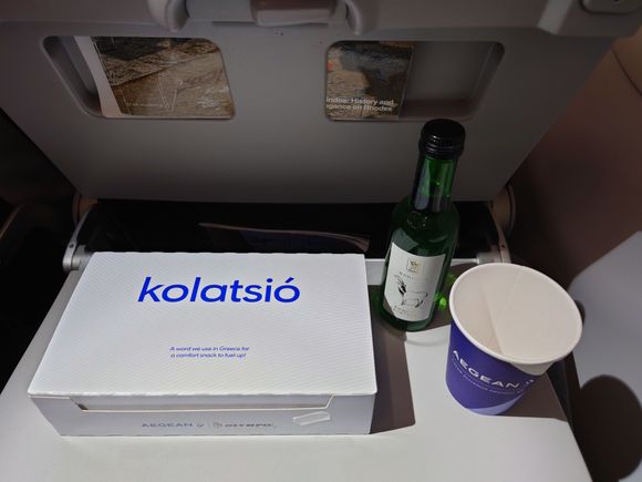 Aug 2022, A3609, economy - dinner box (unopened); Kokotos Estate – Roditis Savatiano