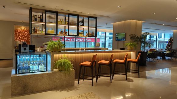 Hotel Lobby bar