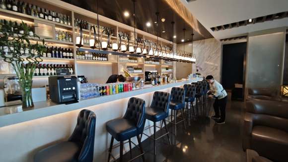 V01 Bar