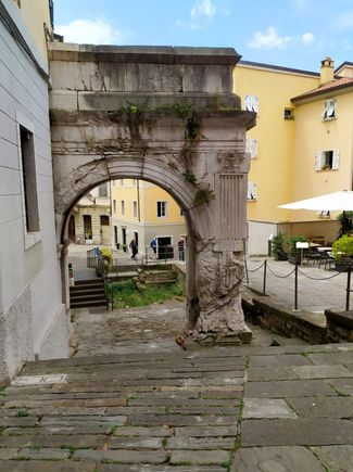 This Roman archway can be found behind the Hotel all'Arco 