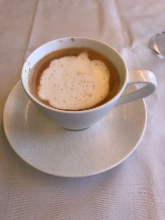 Their cappucino was also excellent, and it and the teas kept me running through my whole workday in New York! Definitely a fitting end to what was a spectacular flight. 