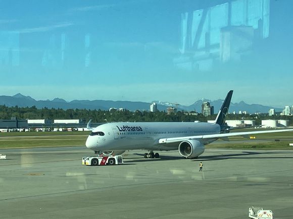 LH A-350-900