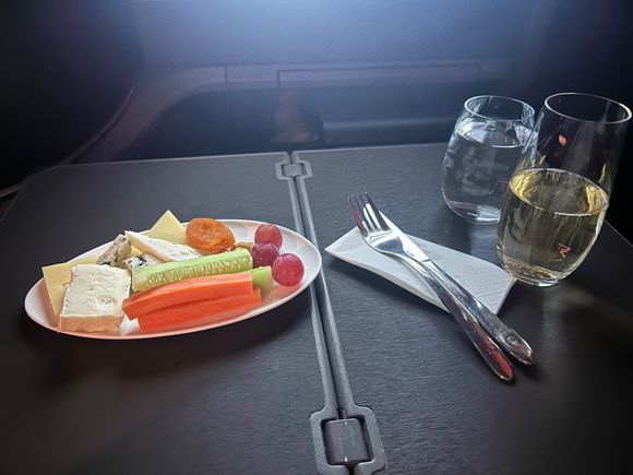 FAs were happy to serve a mid flight cheese plate, with the standard light pours of champagne 😂