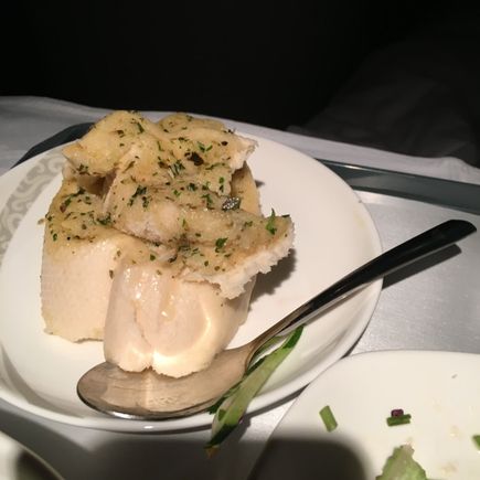 LHR-PEK, Dinner.
Very Poor.
Side Serving of Bread (Garlic Bread).
Served Uncooked (in error)