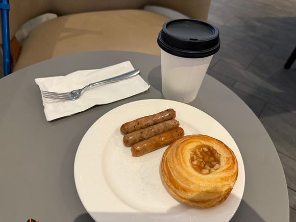 Lounge Food