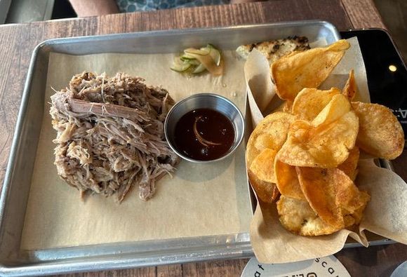 Pulled pork with habanero honey BBQ sauce and Kaiwe chips
