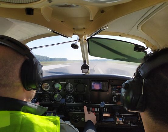 Commencing take-off on the runway at Mönchengladbach 