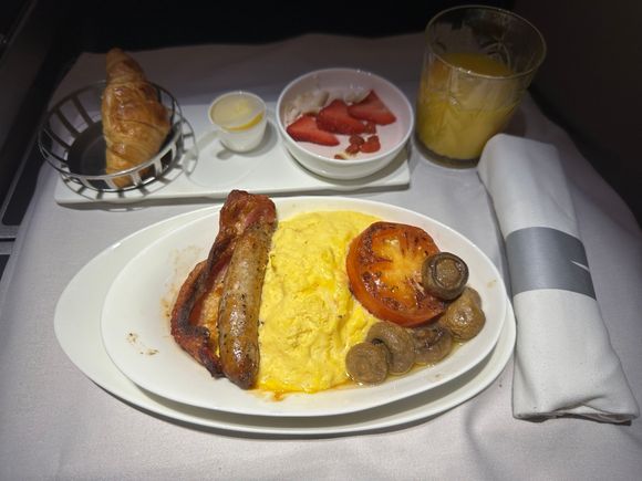 Breakfast: Original full British breakfast