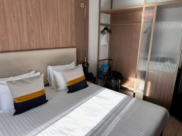 King bed
