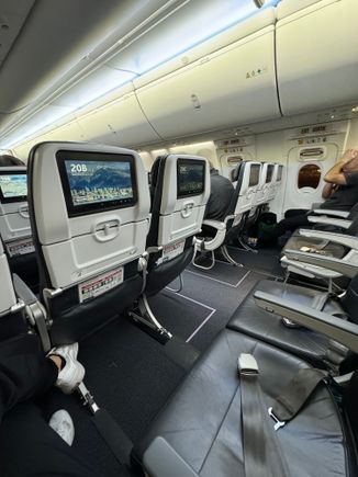 Basically no one on this flight