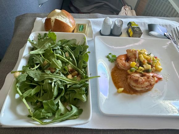 Appetizer and Salad, Pretzel Roll