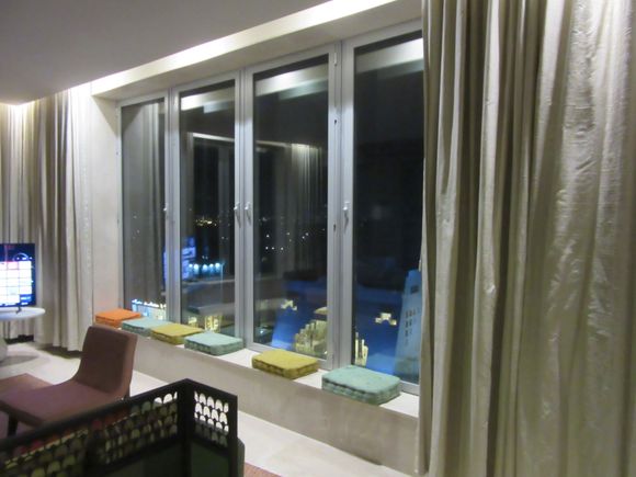 Corner Suite room