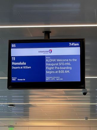 Hawaiian 787 inaugural flight (SFO-HNL) as part of my dad and I flying round the world.