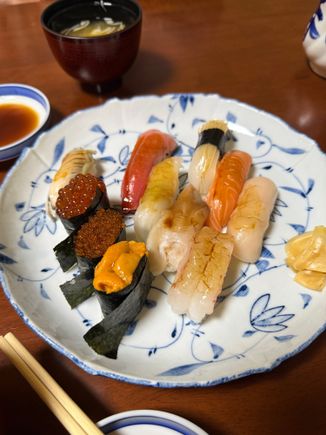 Sushi for lunch, at Ko Sushi, Otaru 